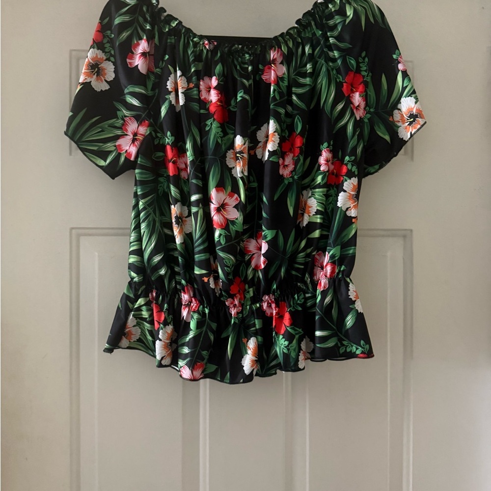 SHEIN Blue Smocked Short Sleeve Blouse - Picture 3 of 4